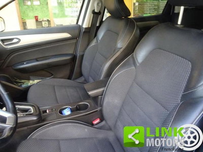 Renault Arkana E-Tech 145 CV Intens (8)