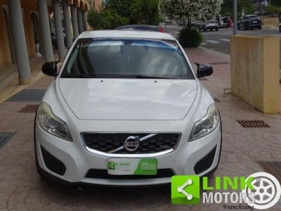 Volvo C30 1.6 D (2)
