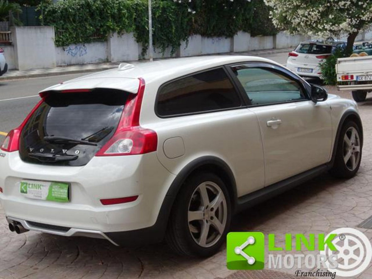 Volvo C30 1.6 D (4)