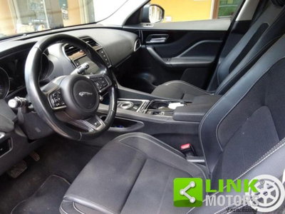 Jaguar F-Pace 2.0 D 180 CV AWD R-Sport (7)