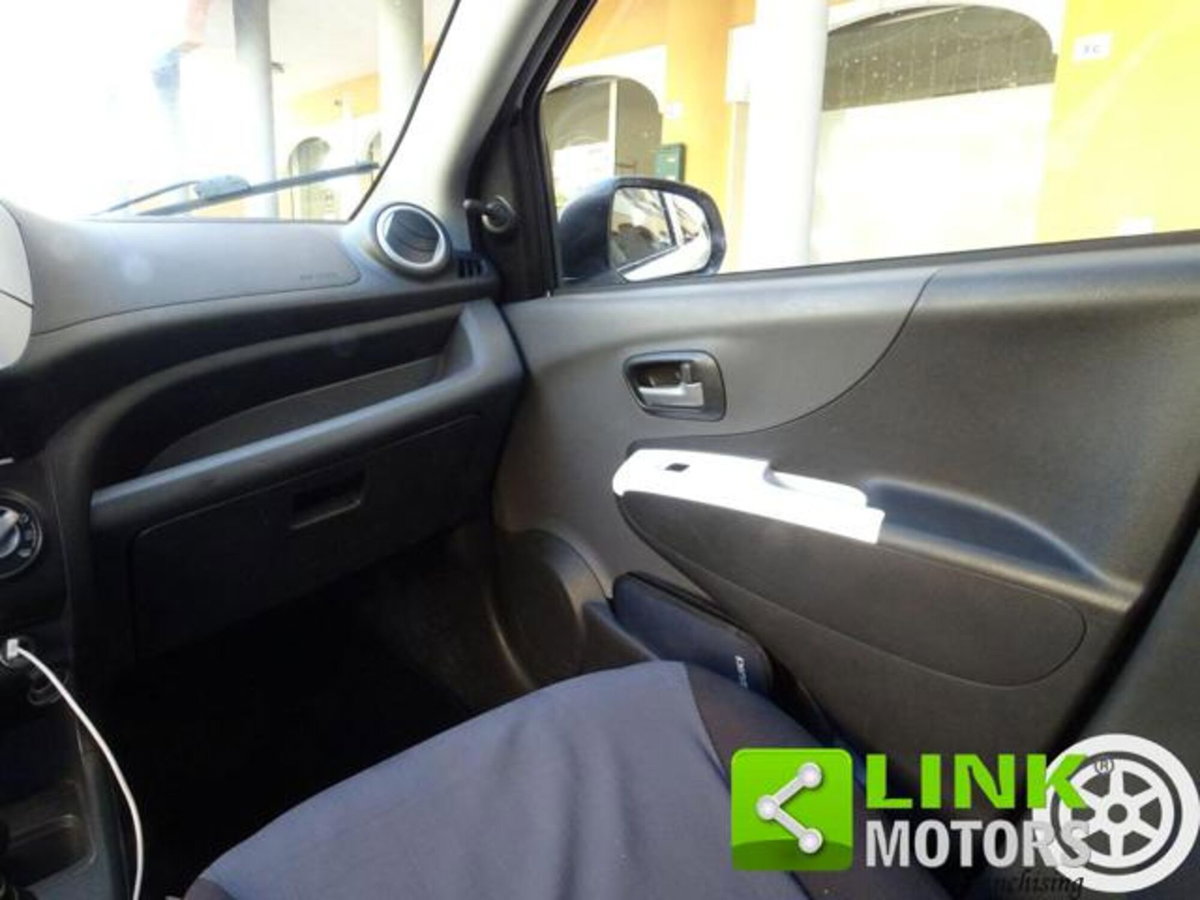 Suzuki Alto 1.0 A/T GL (11)