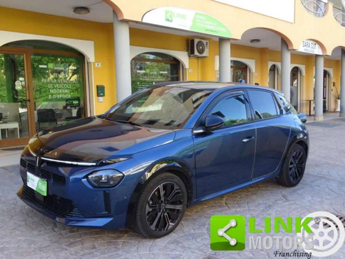 Lancia Ypsilon 1.2 mhev Edizione Cassina e-dct