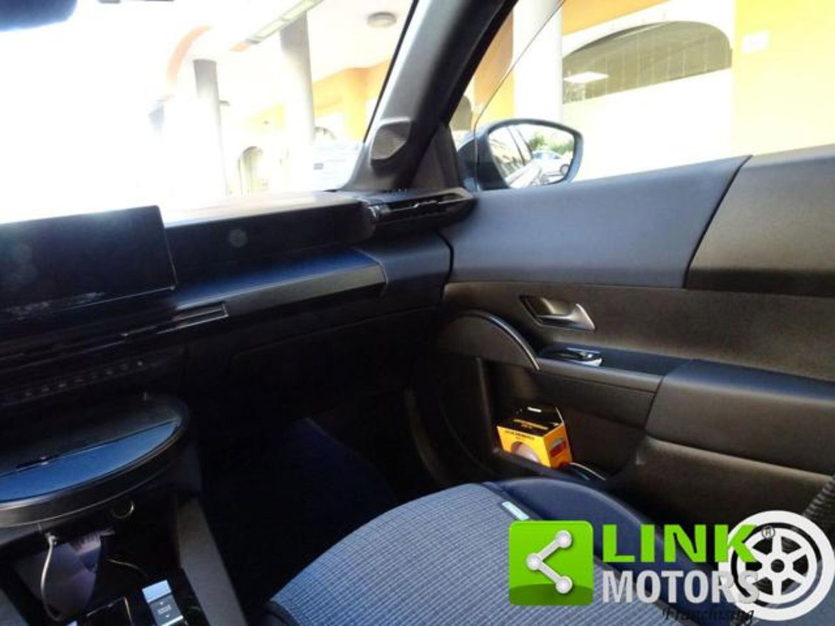 Lancia Ypsilon 1.2 mhev Edizione Cassina e-dct (10)
