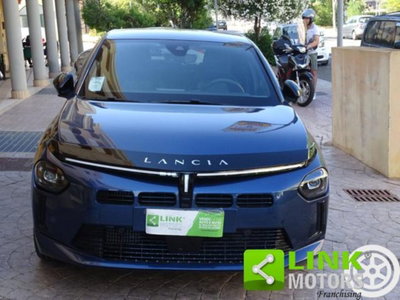 Lancia Ypsilon 1.2 mhev Edizione Cassina e-dct (2)