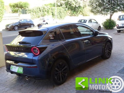 Lancia Ypsilon 1.2 mhev Edizione Cassina e-dct (4)