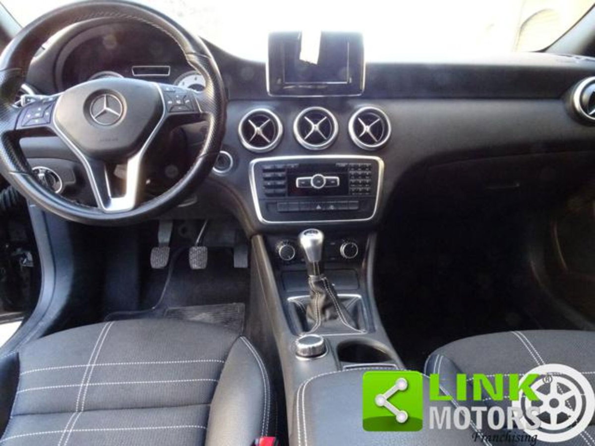 Mercedes-Benz Classe A 180 CDI Dark Night Edition (10)