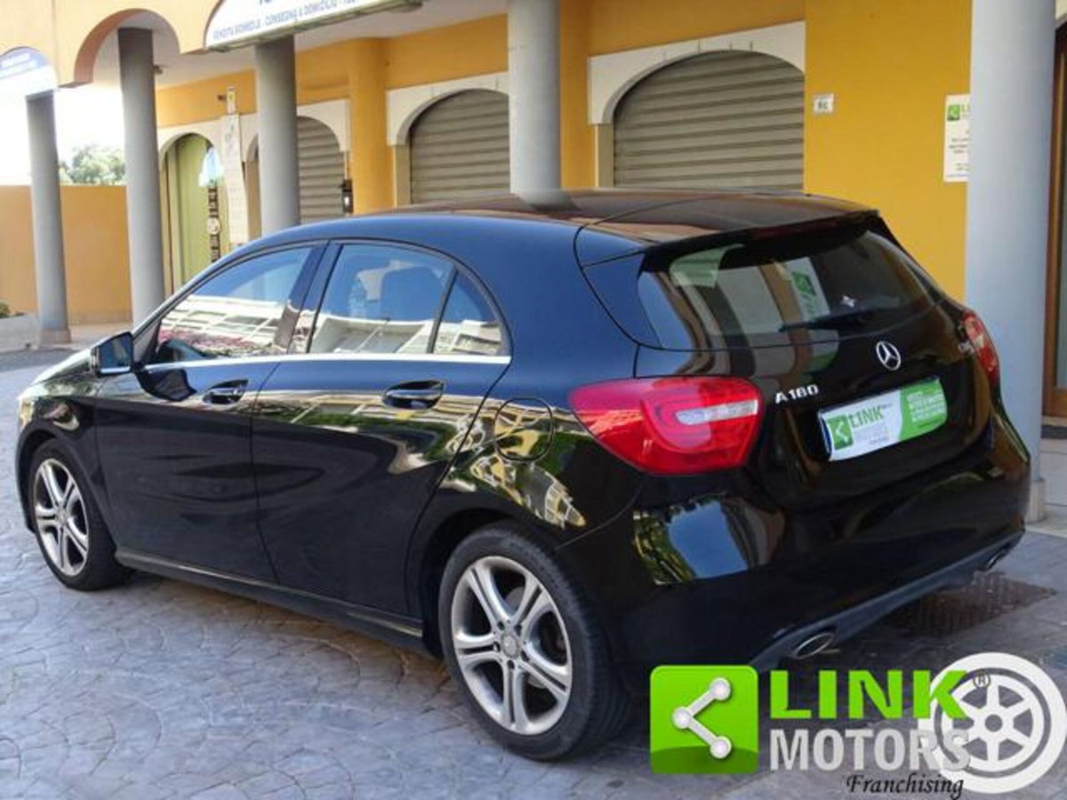 Mercedes-Benz Classe A 180 CDI Dark Night Edition (6)