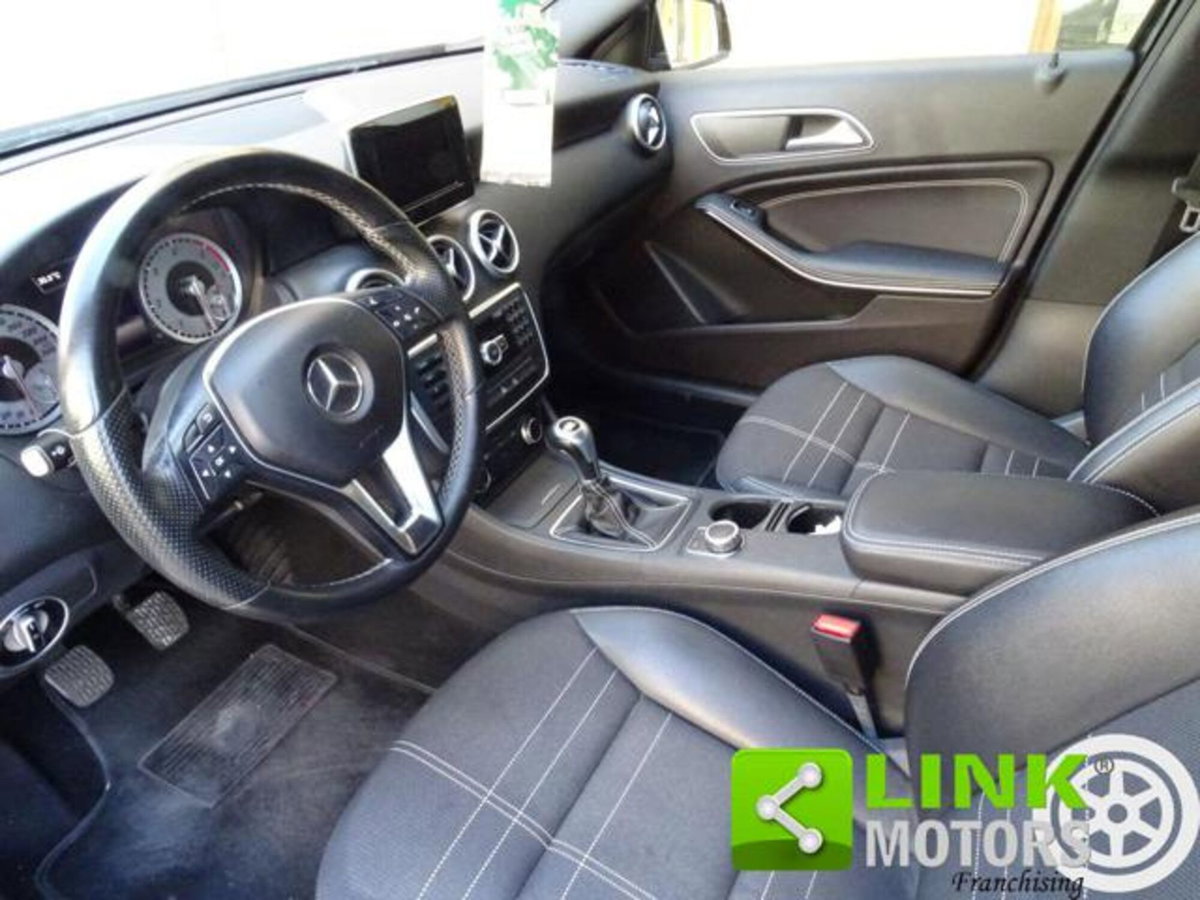 Mercedes-Benz Classe A 180 CDI Dark Night Edition (7)