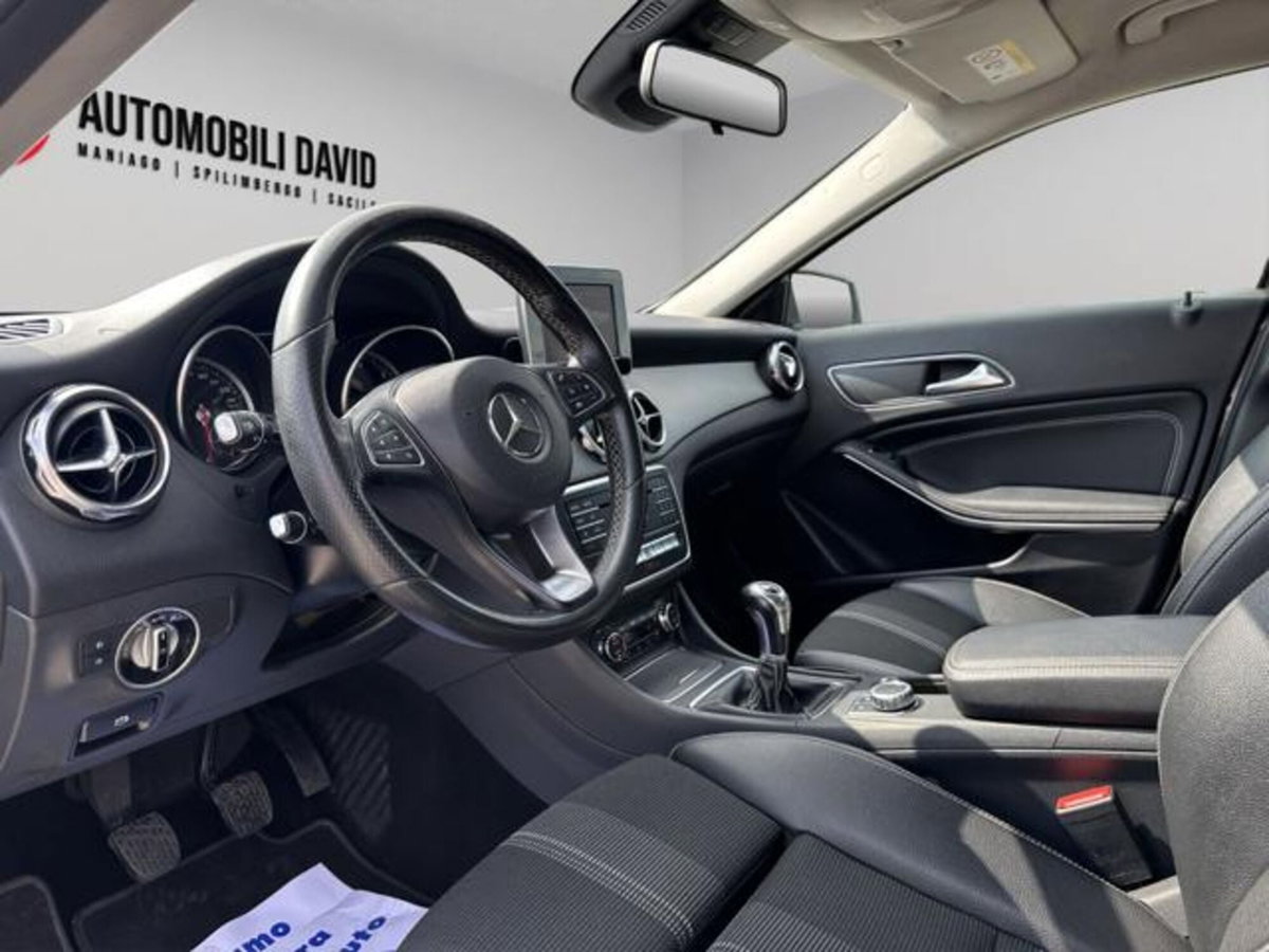 Mercedes-Benz GLA SUV 180 d Business (7)