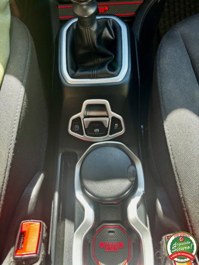 Jeep Renegade 2.0 Mjt 140CV 4WD Active Drive Longitude (16)