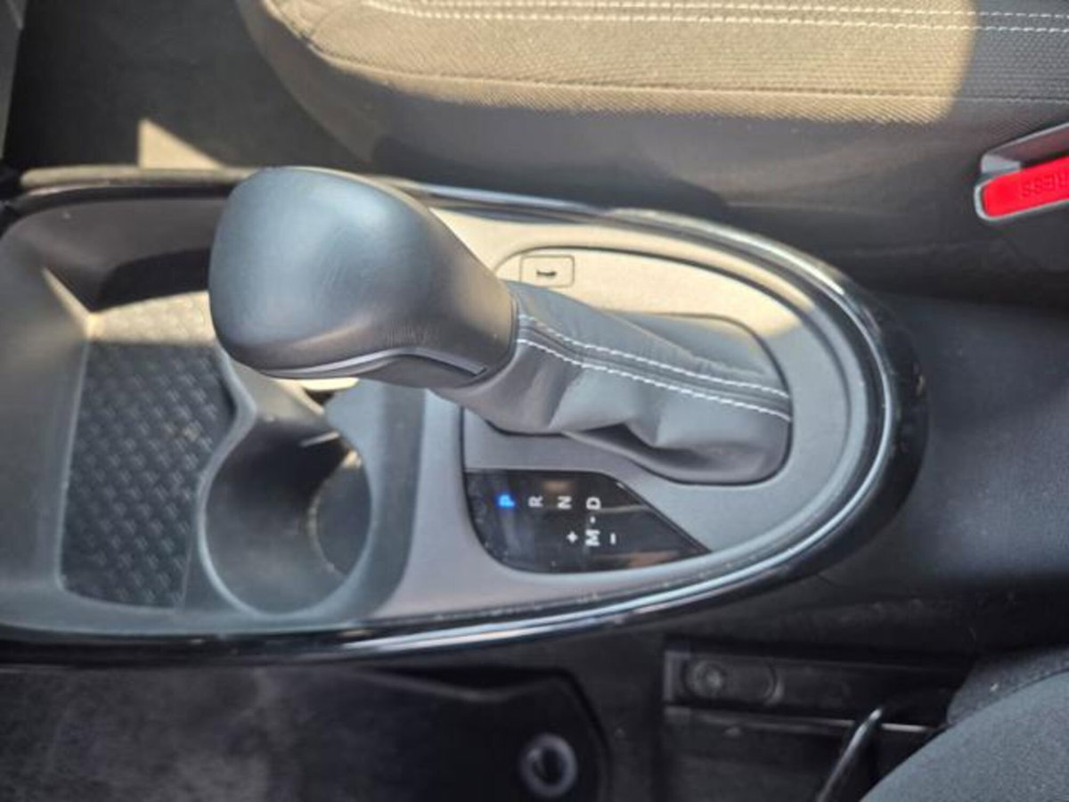 Toyota Aygo X 1.0 VVT-i 72 CV 5p. Undercover S-CVT (10)