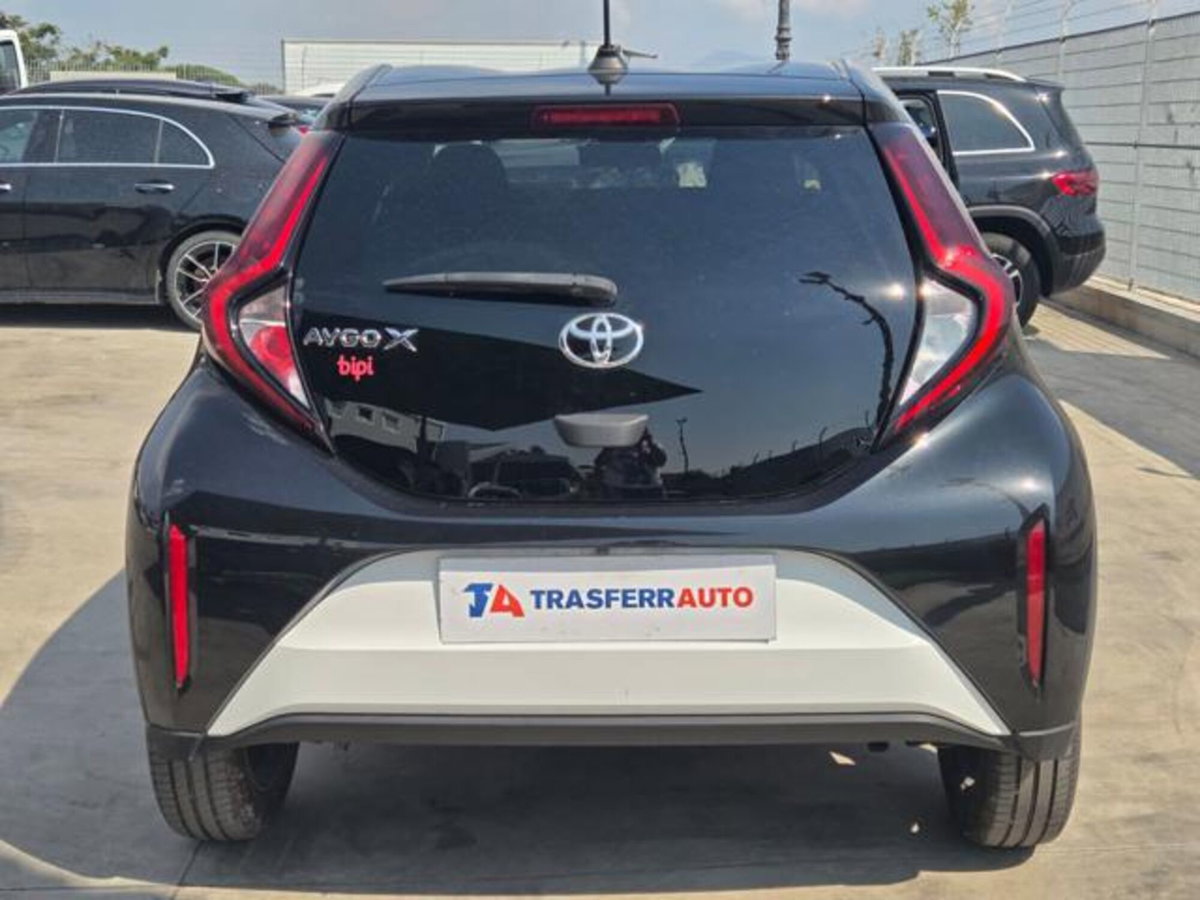 Toyota Aygo X 1.0 VVT-i 72 CV 5p. Undercover S-CVT (4)