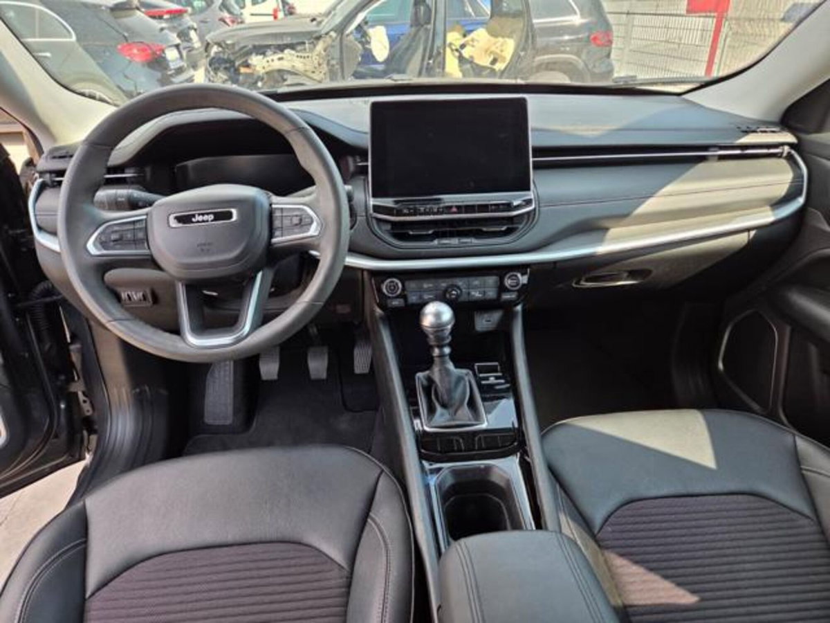 Jeep Compass 1.6 Multijet II 2WD Limited (12)