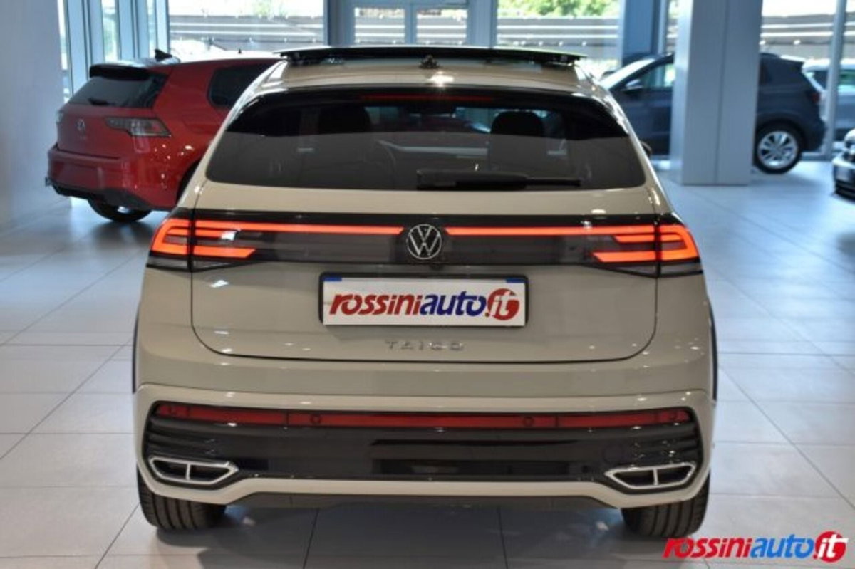 Volkswagen Taigo 1.5 tsi R-Line 150cv dsg (4)