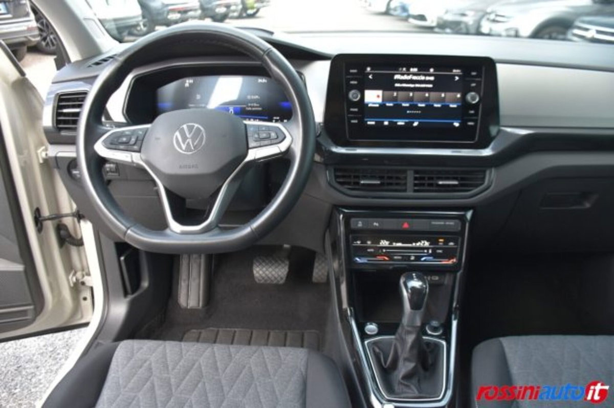 Volkswagen T-Cross 1.0 tsi Edition 115cv (9)