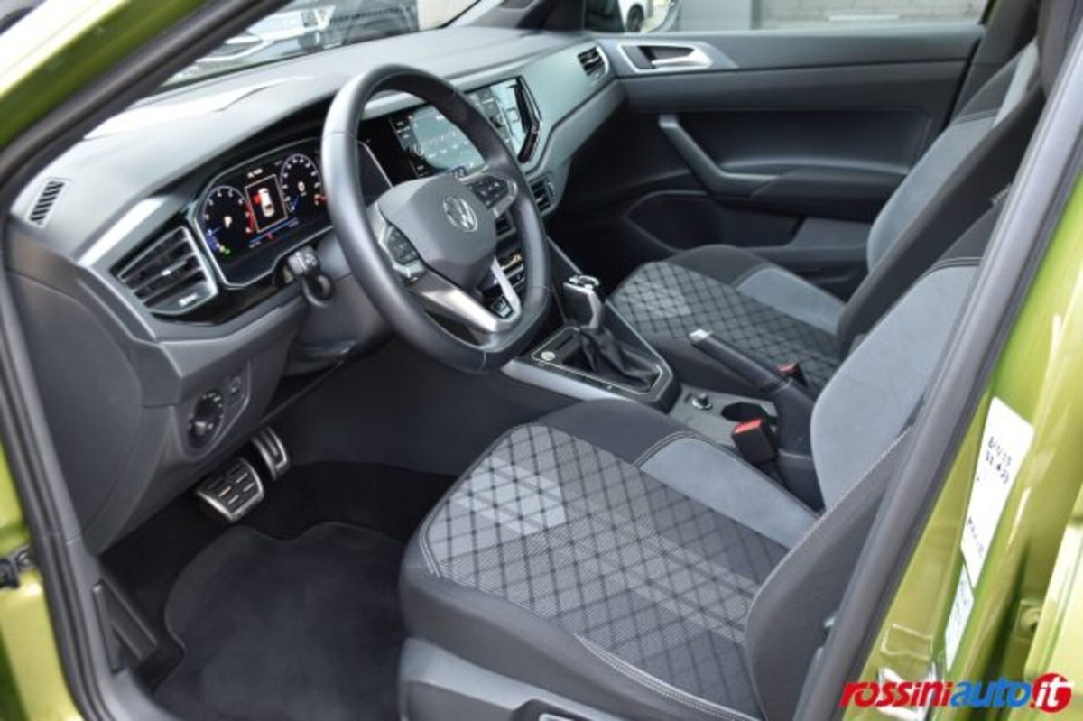 Volkswagen Taigo 1.5 tsi R-Line 150cv dsg (11)