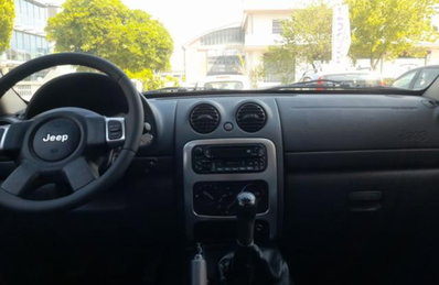 Jeep Cherokee 2.5 CRD Limited (8)
