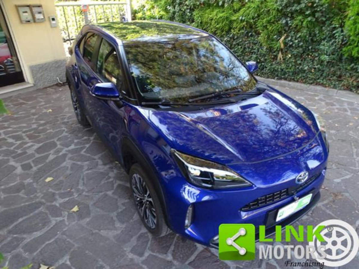 Toyota Yaris Cross 1.5 Hybrid 5p. E-CVT AWD-i Lounge (11)