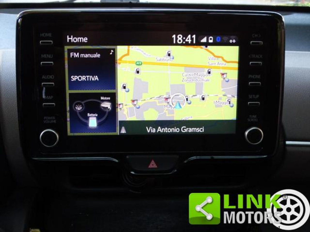 Toyota Yaris Cross 1.5 Hybrid 5p. E-CVT AWD-i Lounge (15)