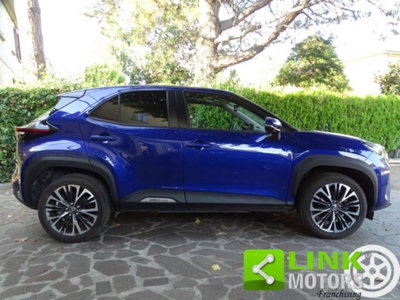 Toyota Yaris Cross 1.5 Hybrid 5p. E-CVT AWD-i Lounge (3)