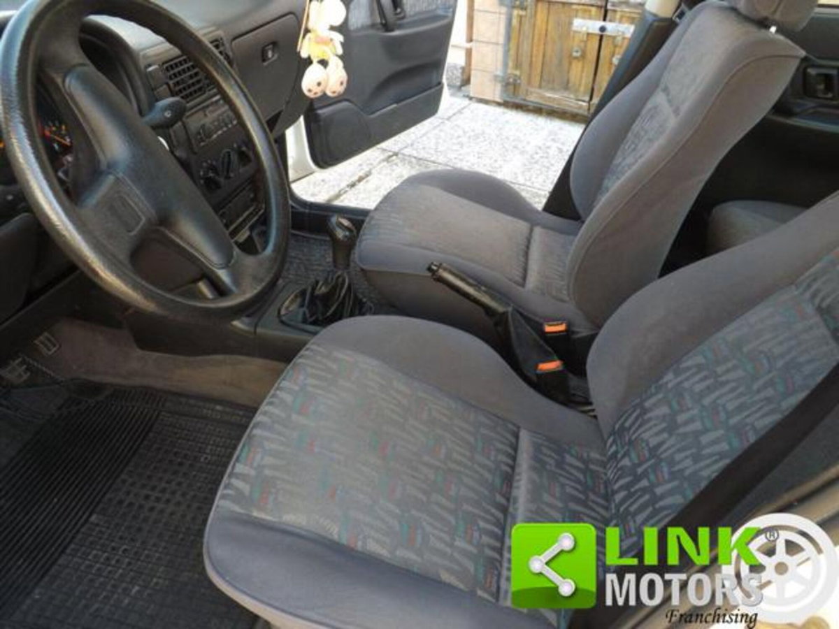 SEAT Cordoba cat 4 porte GLX (10)