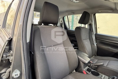 Toyota Hilux 2.D-4D 4WD porte Double Cab Lounge (13)