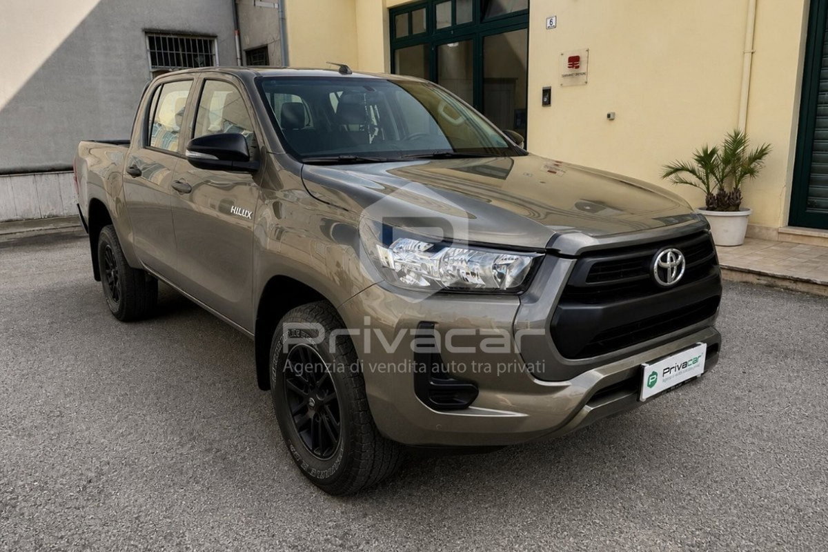 Toyota Hilux 2.D-4D 4WD porte Double Cab Lounge (3)