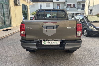Toyota Hilux 2.D-4D 4WD porte Double Cab Lounge (6)