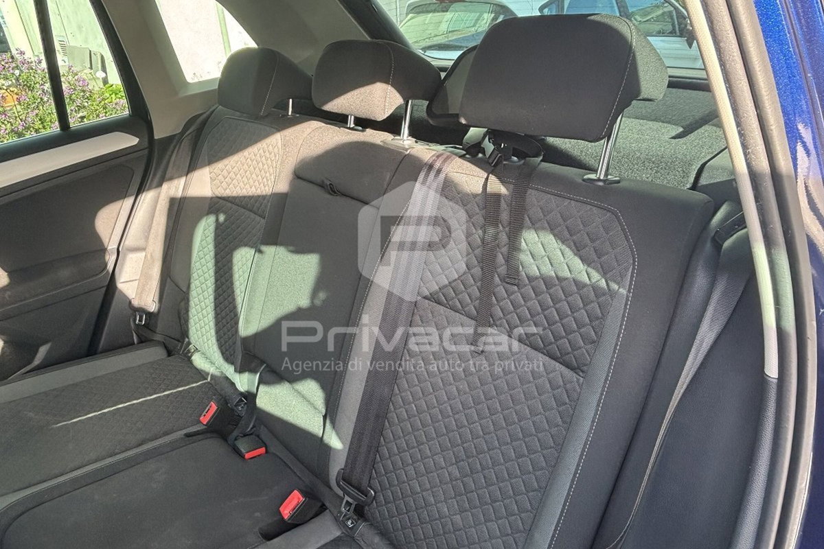 Volkswagen Tiguan 2.0 TDI SCR DSG Business BlueMotion Technology (14)
