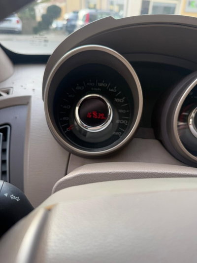 Mahindra XUV500 XUV500 2.2 16V FWD W8 N1 (6)