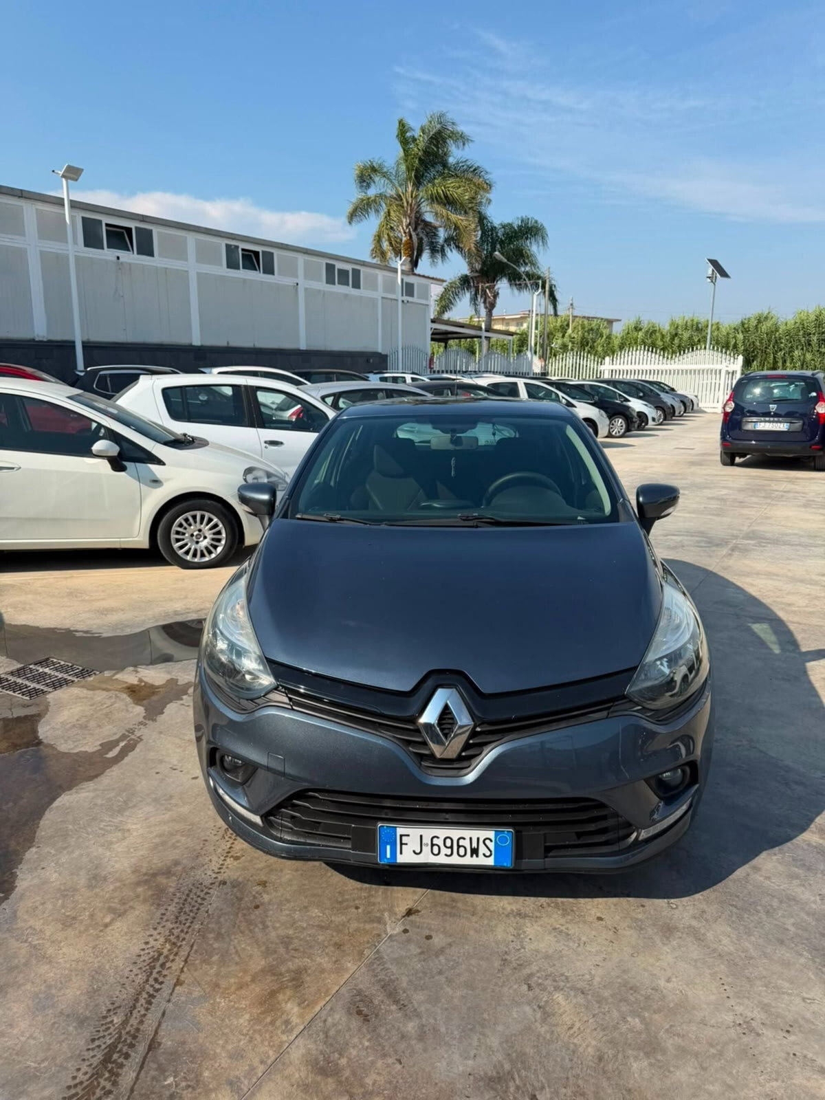 Renault Clio 1.2 75CV 5 porte Zen (2)