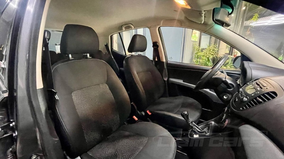 Hyundai i10 1.1 12V Fiorucci (14)