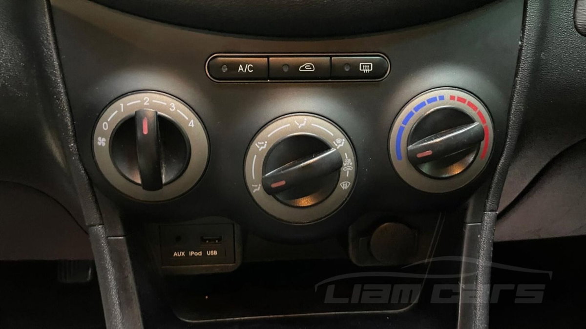 Hyundai i10 1.1 12V Fiorucci (15)