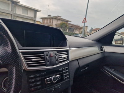 Mercedes-Benz Classe E Station Wagon 220 CDI BlueEFFICIENCY Avantgarde (15)