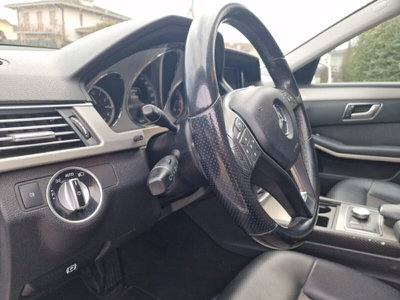 Mercedes-Benz Classe E Station Wagon 220 CDI BlueEFFICIENCY Avantgarde (16)