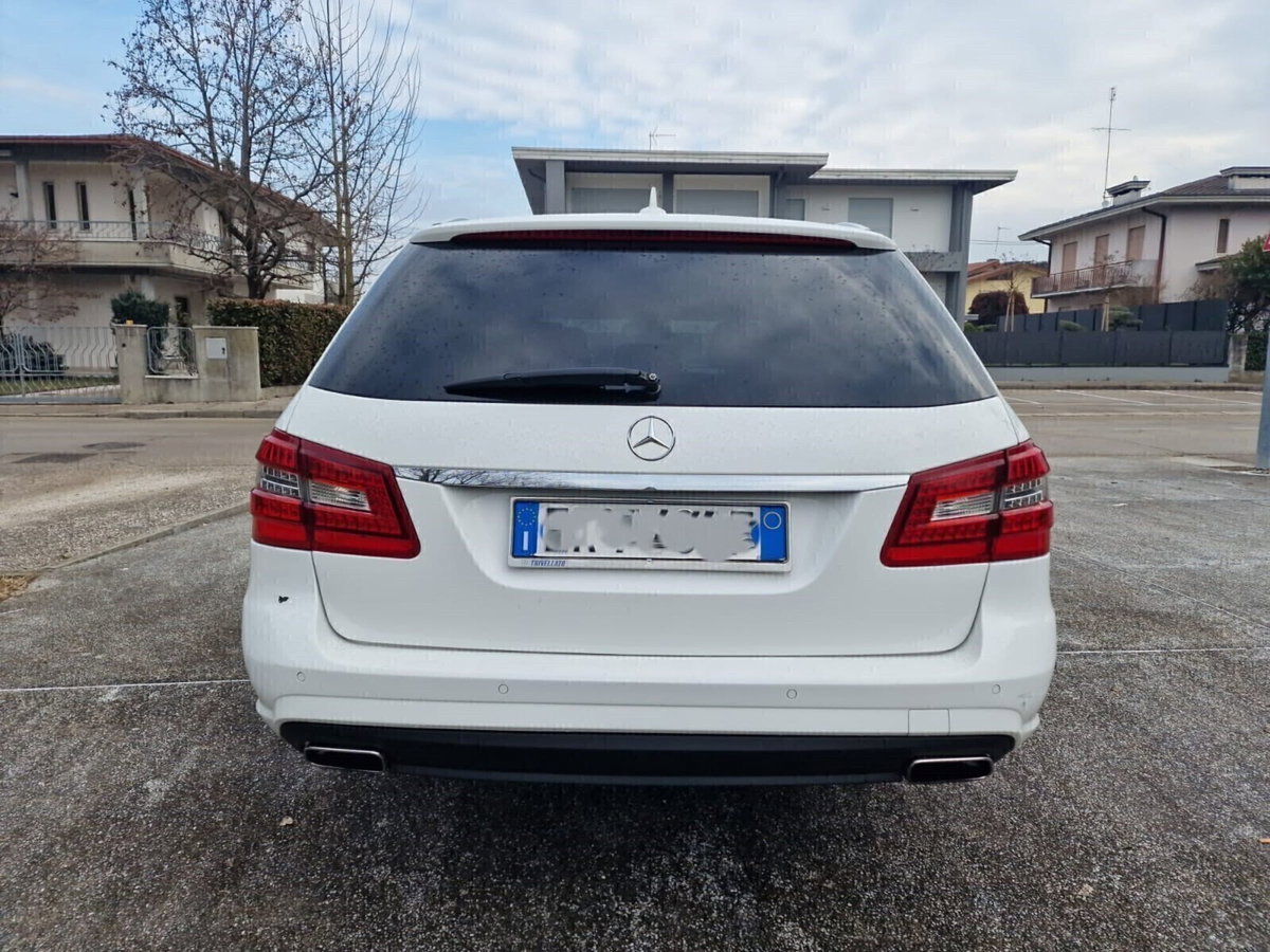 Mercedes-Benz Classe E Station Wagon 220 CDI BlueEFFICIENCY Avantgarde (5)