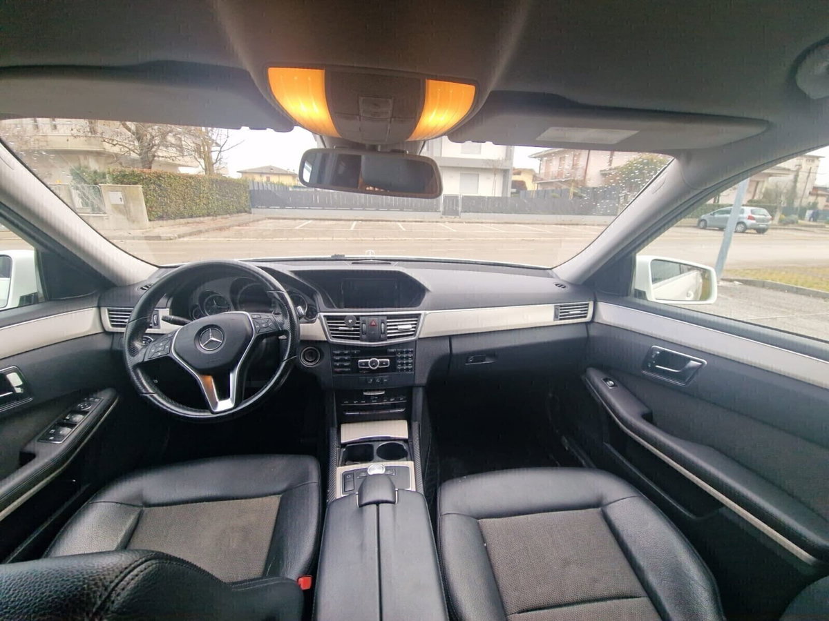 Mercedes-Benz Classe E Station Wagon 220 CDI BlueEFFICIENCY Avantgarde (8)