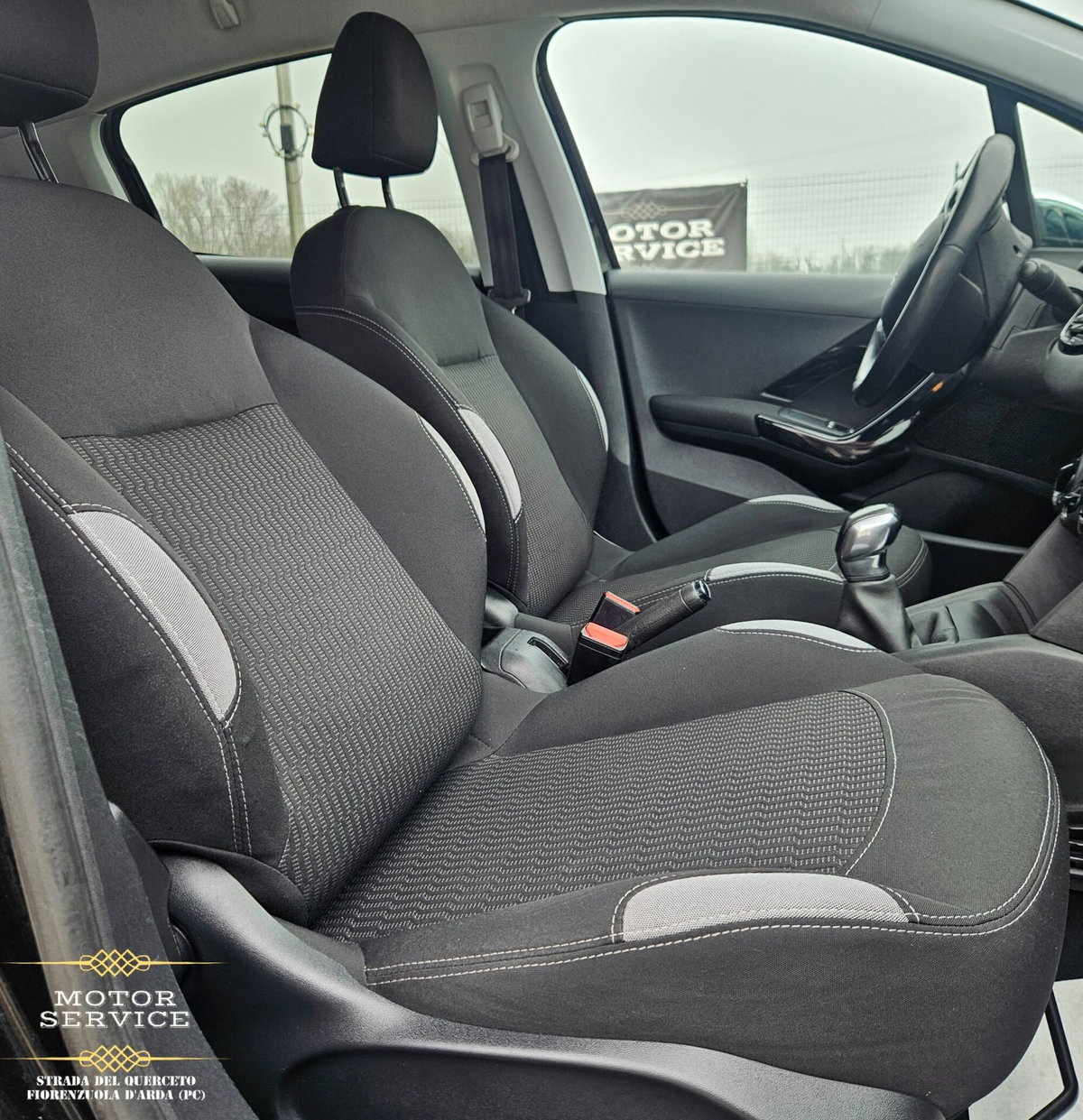 Peugeot 208 82 5 porte Active (20)