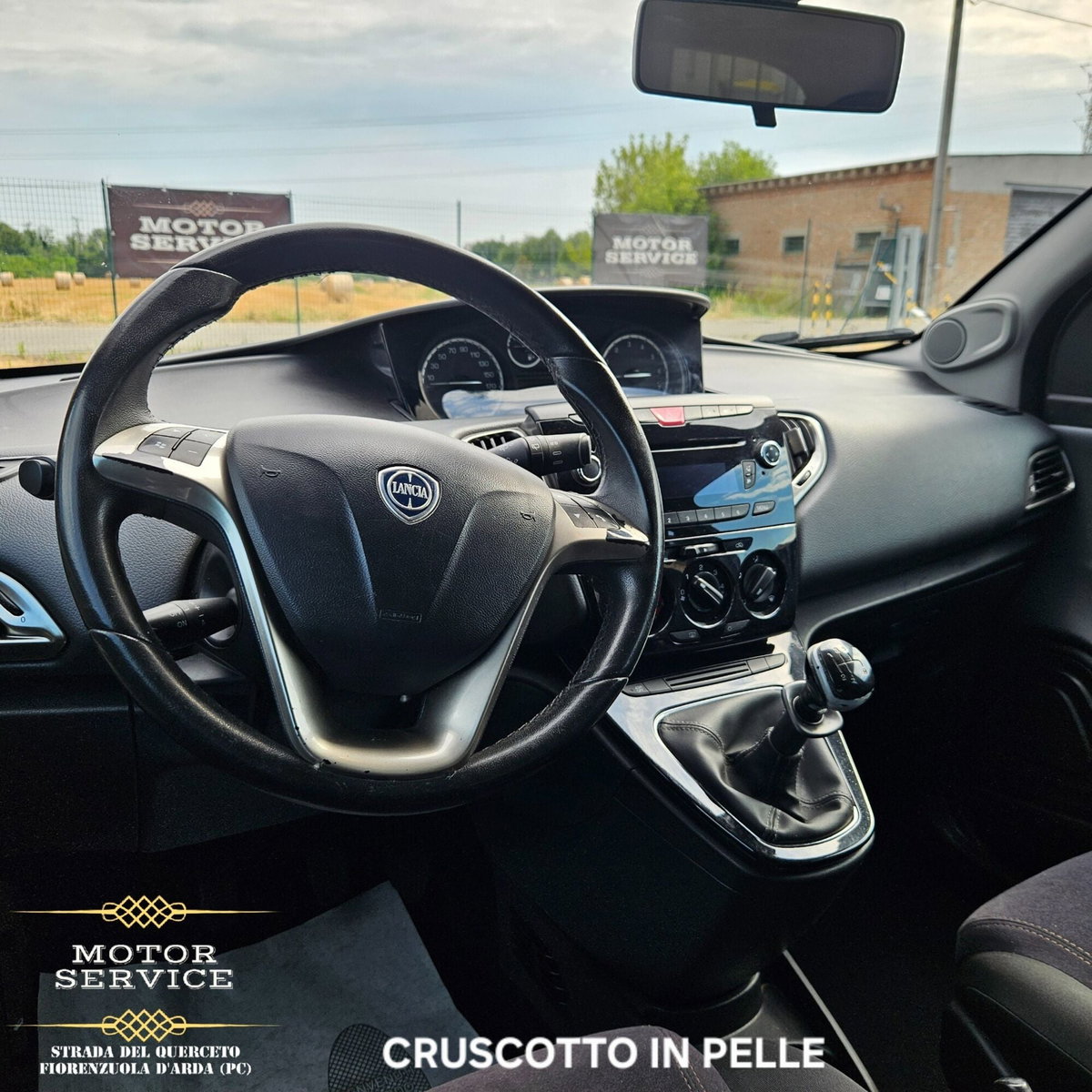 Lancia Ypsilon 1.2 69 CV 5 porte Gold (13)