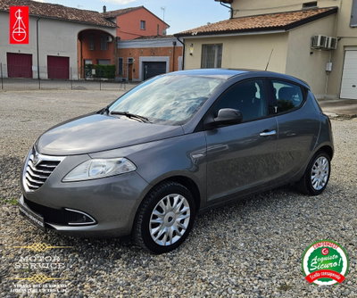 Lancia Ypsilon 1.2 69 CV 5 porte Gold (2)