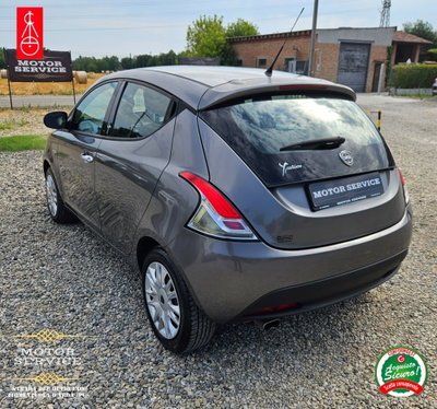 Lancia Ypsilon 1.2 69 CV 5 porte Gold (7)