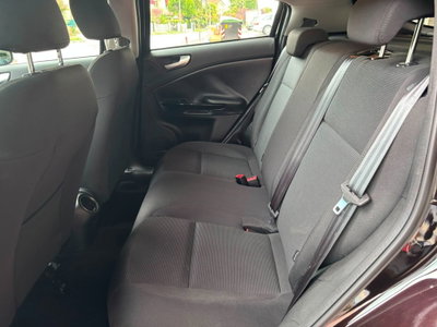 Alfa Romeo Giulietta 1.6 JTDm-2 Distinctive (11)