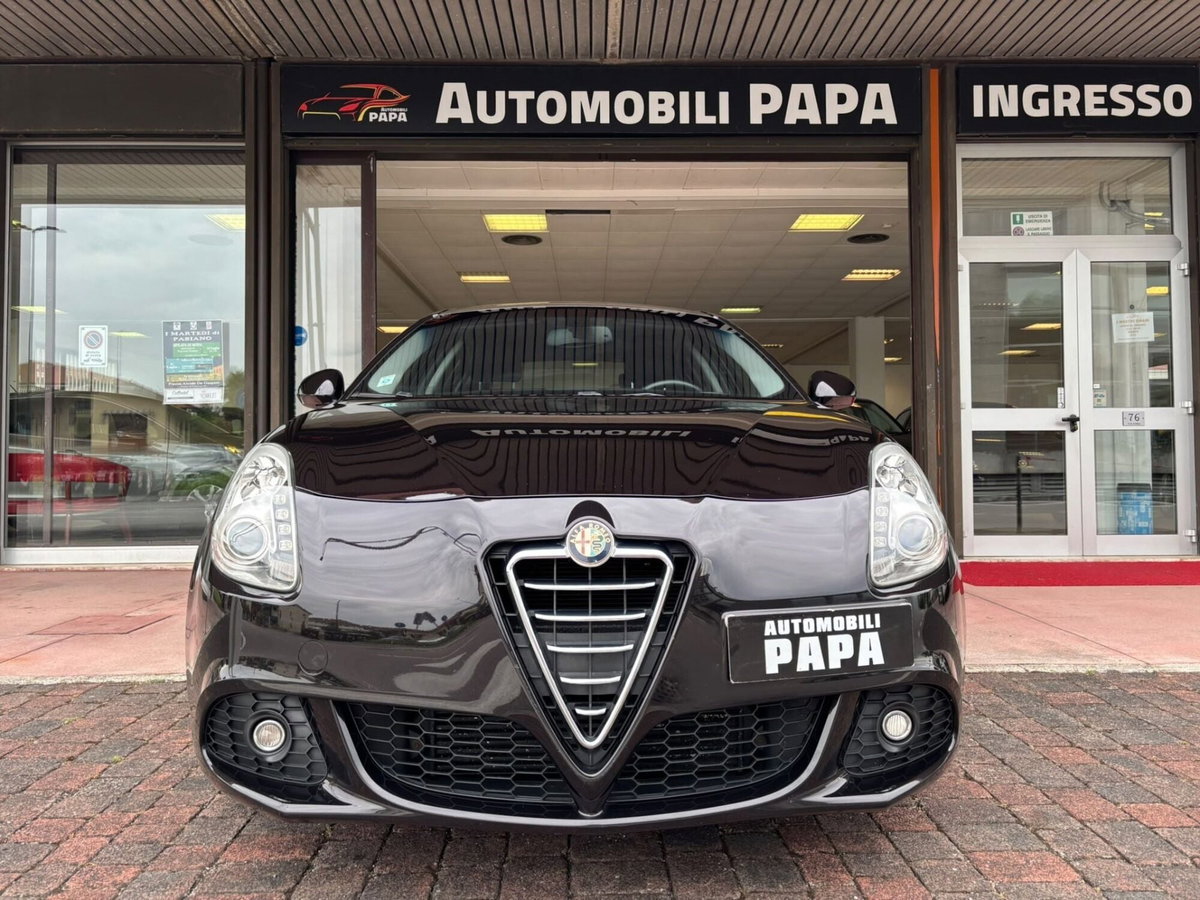 Alfa Romeo Giulietta 1.6 JTDm-2 Distinctive (5)