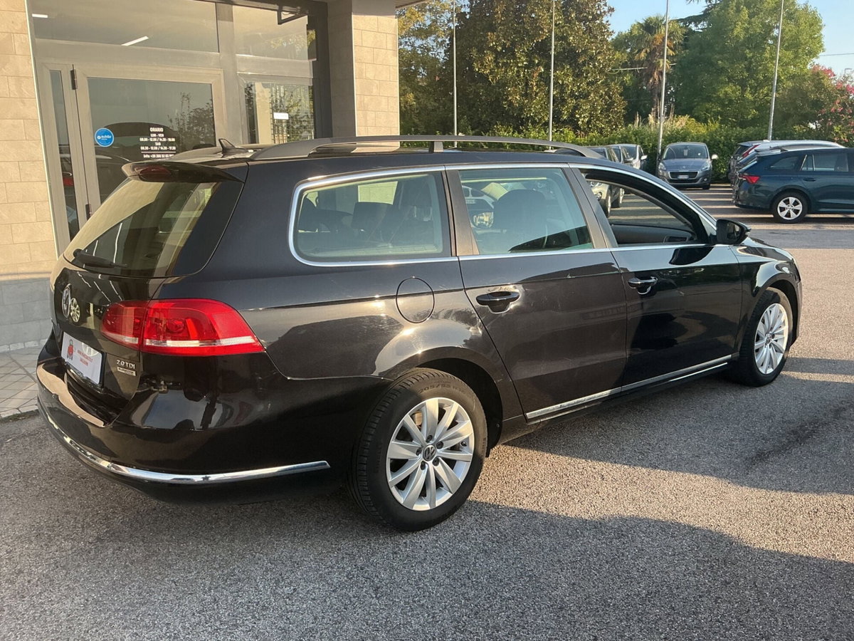 Volkswagen Passat 2.0 TDI DSG Highline BlueM. Tech. (10)