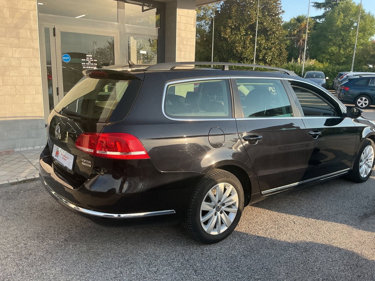 Volkswagen Passat 2.0 TDI DSG Highline BlueM. Tech. (12)