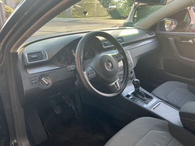 Volkswagen Passat 2.0 TDI DSG Highline BlueM. Tech. (15)