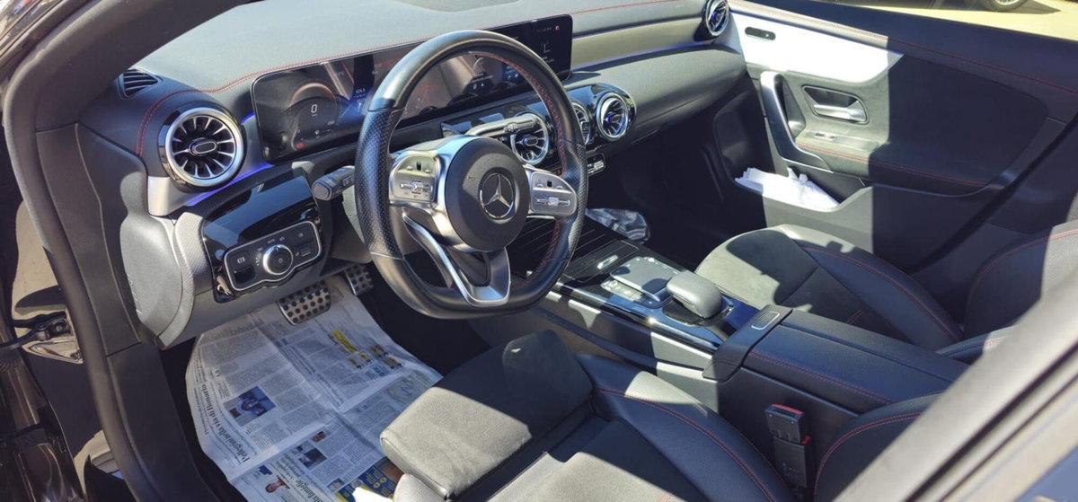 Mercedes-Benz CLA Shooting Brake 200 d Automatic Shooting Brake Executive (5)
