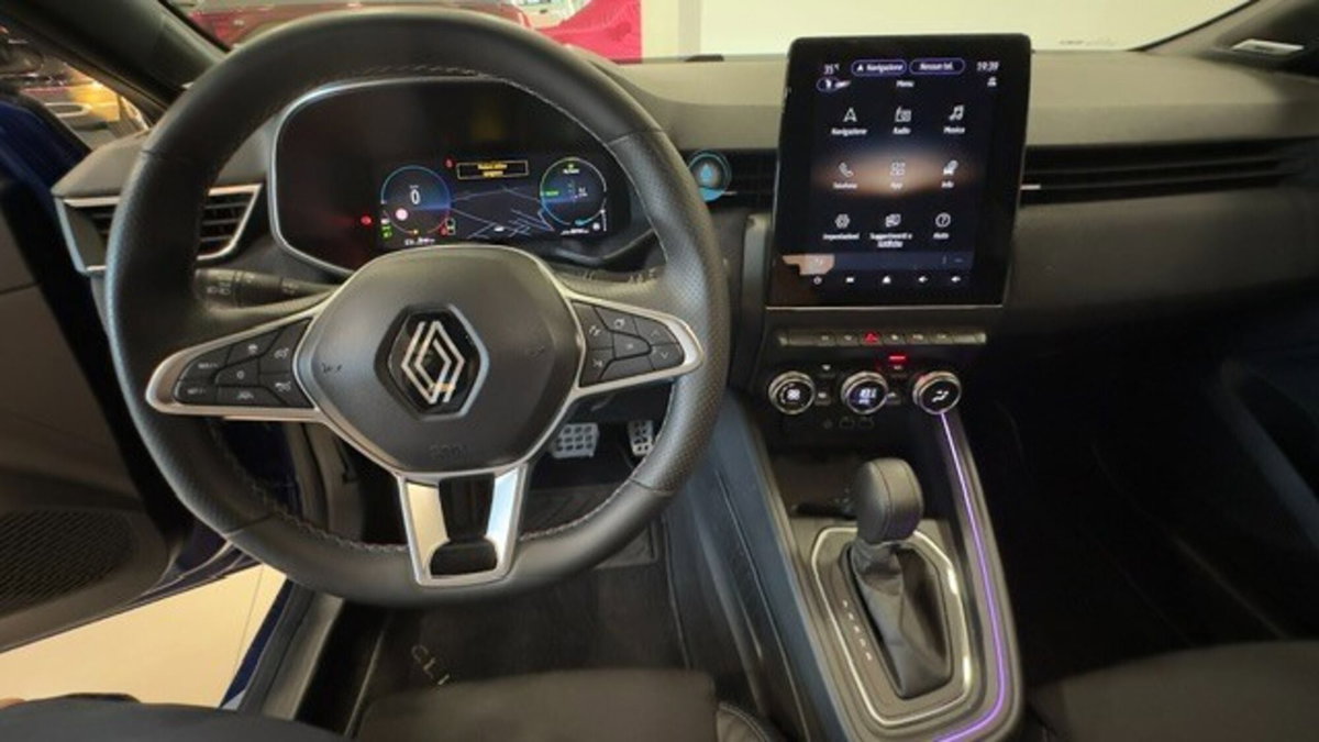 Renault Clio Full Hybrid E-Tech 145 CV 5 porte Evolution (16)