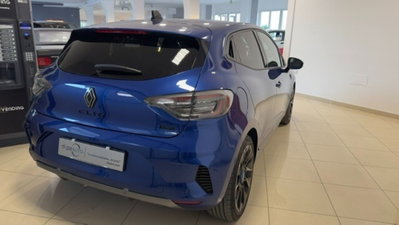 Renault Clio Full Hybrid E-Tech 145 CV 5 porte Evolution (4)