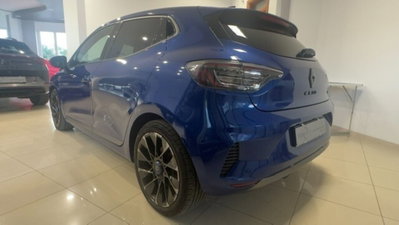 Renault Clio Full Hybrid E-Tech 145 CV 5 porte Evolution (6)